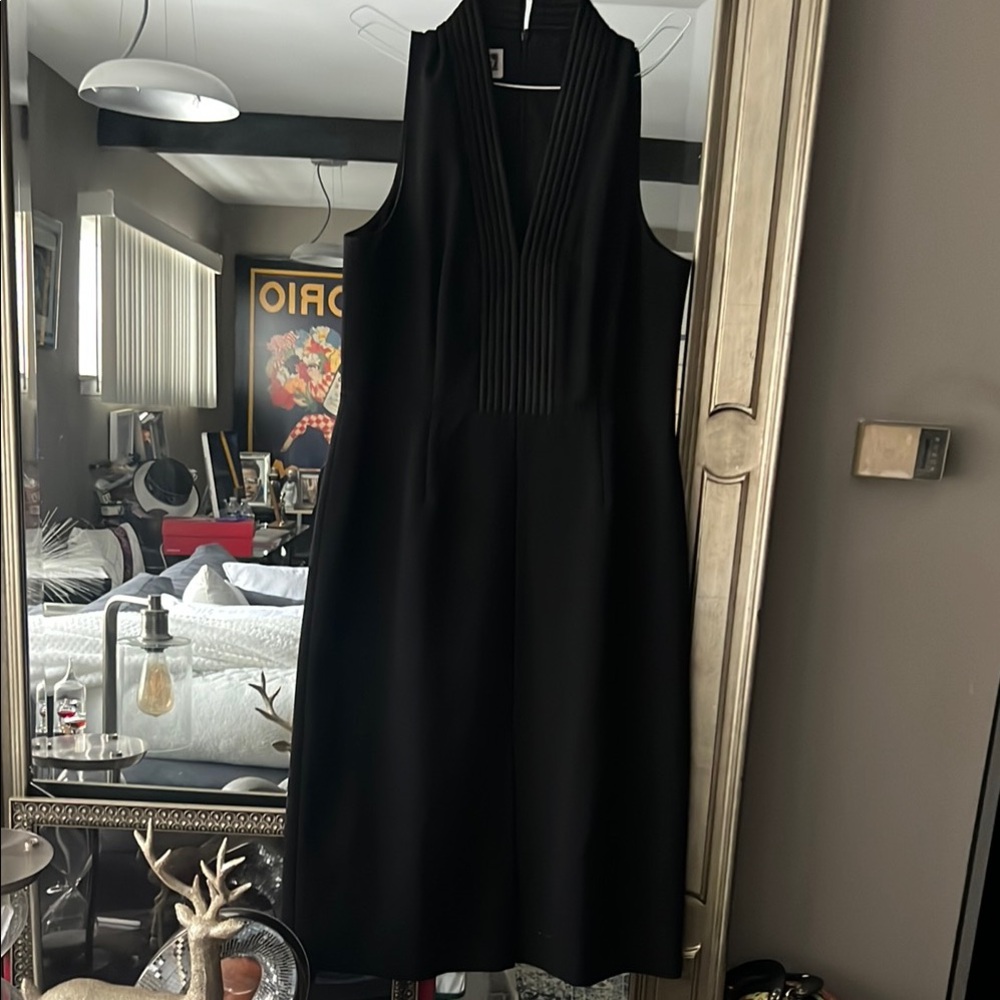 Black Midi Sheath Dress with Halter Neckline for Cocktail